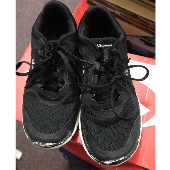 Champion shoes - Picture 2 of 3